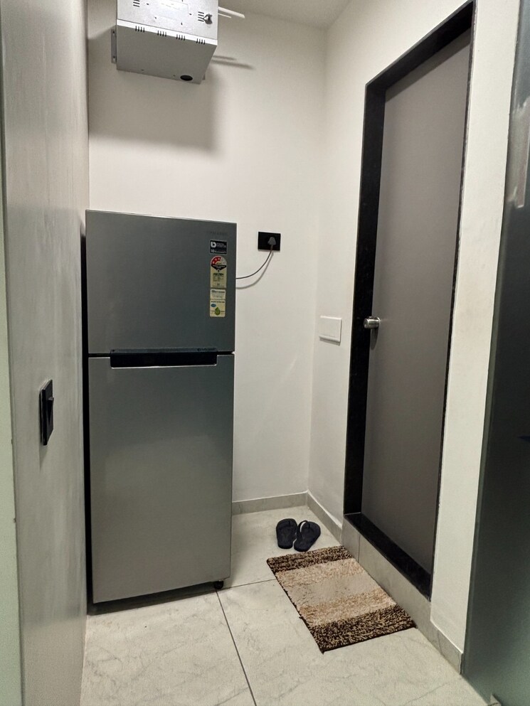 Bathroom, thaltej Commercial Office Space 1550 Sq.Ft. In Thaltej Ahmedabad 9726146