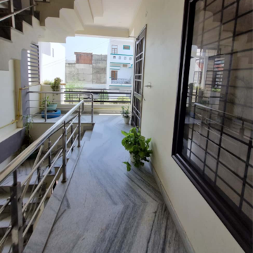 Balcony in  Pg at Gomti Nagar – for Rent