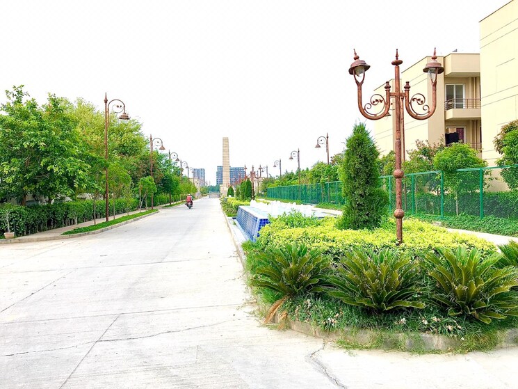 undefined, bptp-parklands  302 Sq.Yd. Plot In Sector 76 Faridabad 9726156