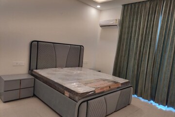 Bedroom in 3 BHK Apartment at Vip Road – for Rent