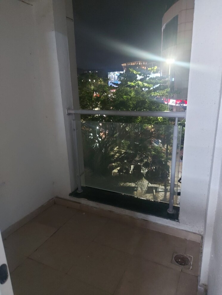 Room, brahma-vantage-high-a 2 Bedroom 1000 Sq.Ft. Apartment In Bavdhan Pune 9726173