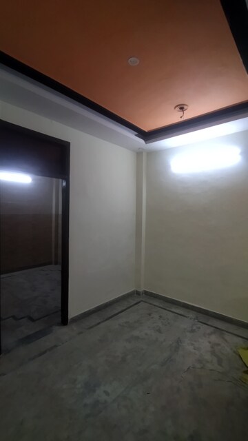 Room in 1 BHK Builder Floor at Rohini Sector 24 – for Sale
