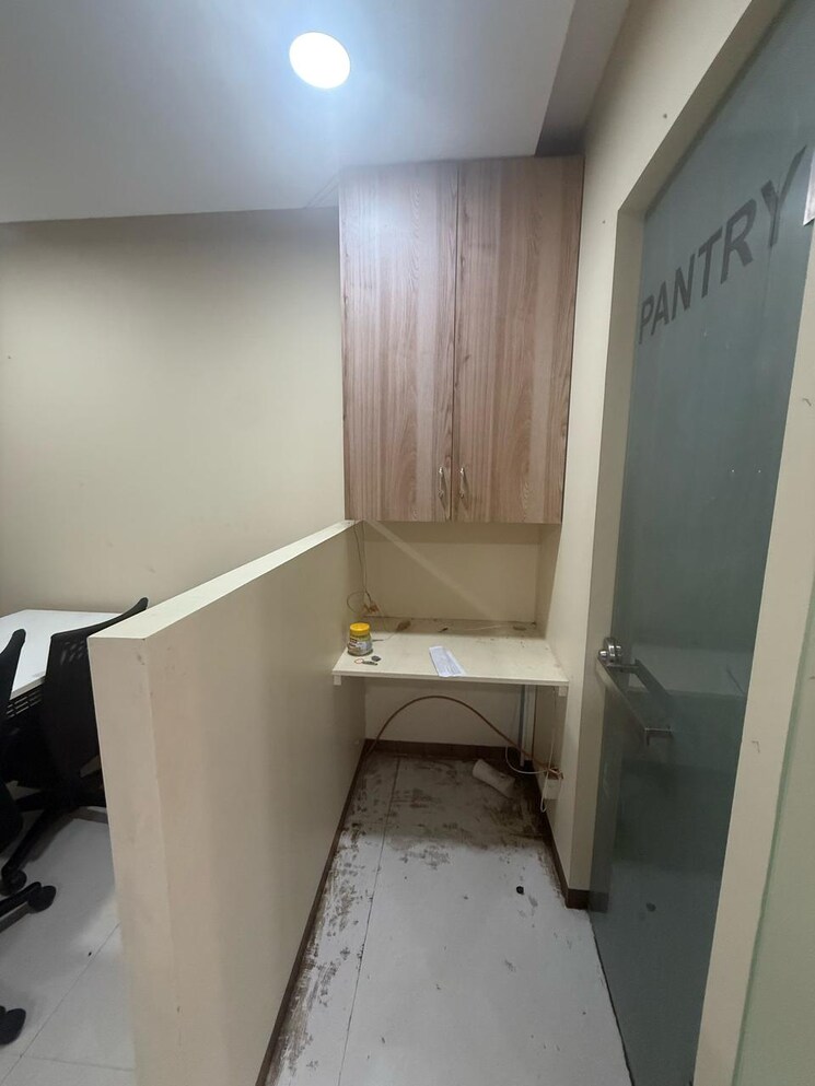 Team Area, iscon-emporio Commercial Office Space 980 Sq.Ft. In Jodhpur Ahmedabad 9726204