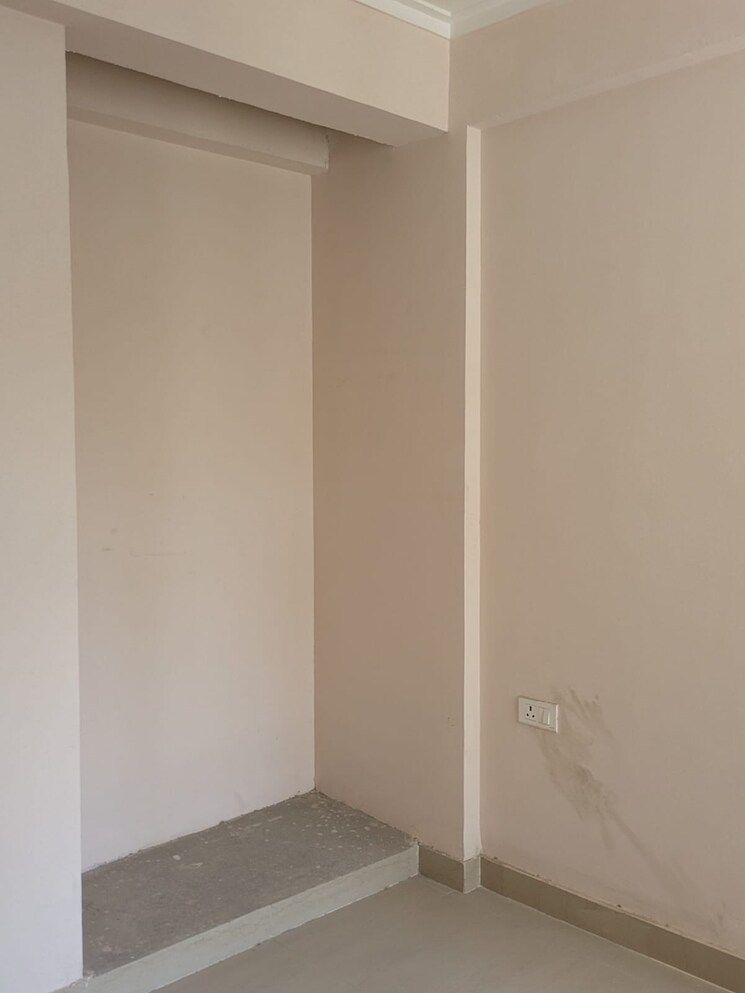 Room, amrapali-golf-homes 2 Bedroom 835 Sq.Ft. Apartment In Sector 4 Greater Noida Greater Noida 9726251