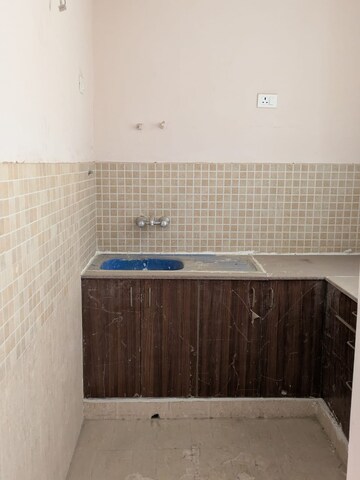 Furnished Amenities in 2 BHK Apartment at Amrapali Golf Homes, Sector 4 Greater Noida – for Sale