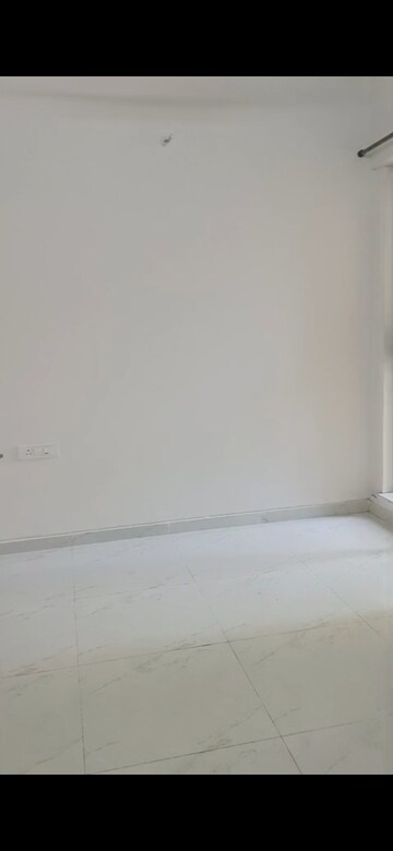 Room in 2 BHK Apartment at Runwal Gardens Phase 2, Dombivli East – for Rent