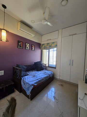 Bedroom in 2.5 BHK Apartment at Dosti Vijeta, Vartak Nagar – for Rent
