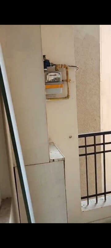 Staircase in 2.5 BHK Apartment at Ajnara Le Garden, Sector 16b Greater Noida – for Rent