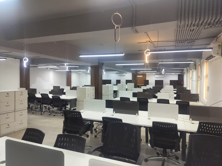 Team Area, klj-noida-one Commercial Office Space in IT/SEZ 4100 Sq.Ft. In Sector 62 Noida 9726326