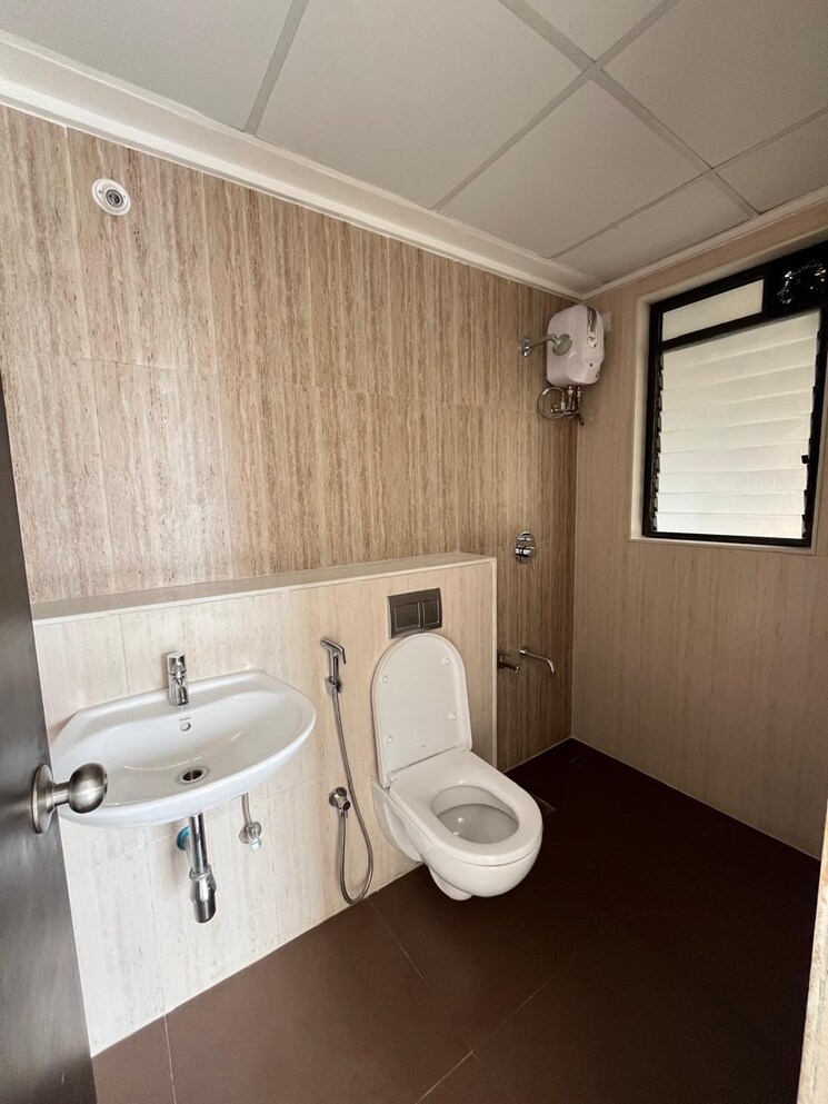 Bathroom, lodha-palava-downtown 2 Bedroom 630 Sq.Ft. Apartment In Dombivli East Thane 9726320