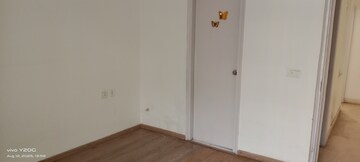 Room in 3 BHK Builder Floor at Orchid Island, Sector 51 – for Sale