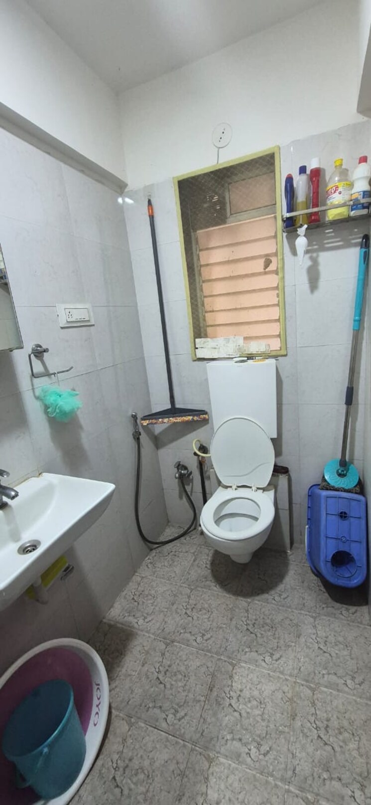 Bathroom, yash-laxman-niwas 2 Bedroom 670 Sq.Ft. Apartment In Malad West Mumbai 9726354