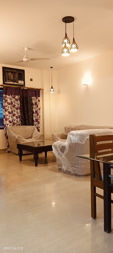 Living Room in 3 BHK Builder Floor at Ardee City, Sector 52 – for Sale