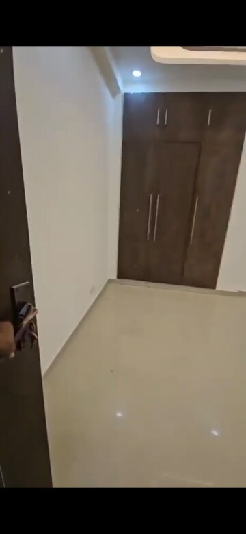 Furnished Amenities in 2 BHK Apartment at Omaxe Heights, Sector 86 – for Sale