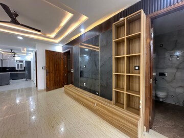 Room in 3 BHK Builder Floor at Fidato Honour Homes, Sector 89 – for Rent