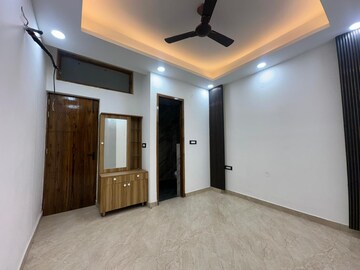 Room in 3 BHK Builder Floor at Fidato Honour Homes, Sector 89 – for Rent