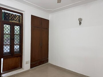 Room in 4 BHK Builder Floor at Ardee City, Sector 52 – for Sale