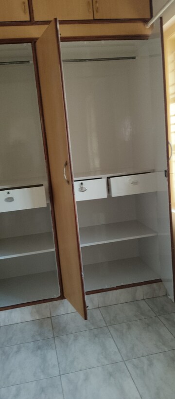 Furnished Amenities in 2 BHK Independent House at Btm Layout Stage 2 – for Rent