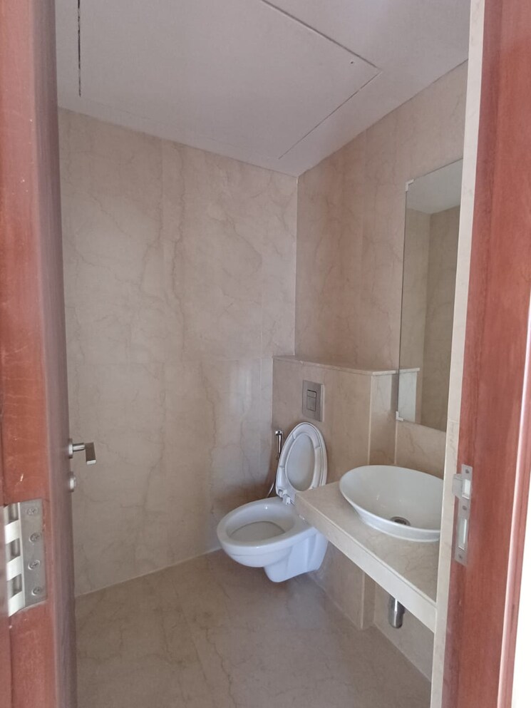 Bathroom, sheth-zuri 3 Bedroom 762 Sq.Ft. Apartment In Laxmi Nagar Thane 9726436
