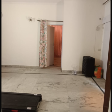 Room in 2 BHK Builder Floor at Sector 51 – for Rent