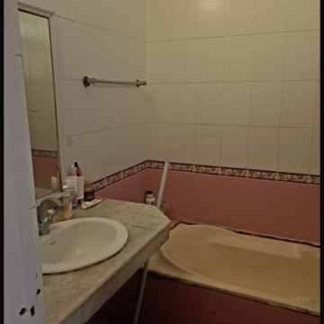 Bathroom in 2 BHK Builder Floor at Sector 51 – for Rent