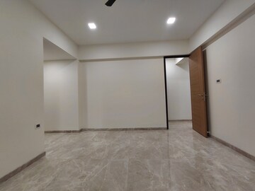 Room in 3 BHK Apartment at Ekta Tripolis Phase 2, Goregaon West – for Rent