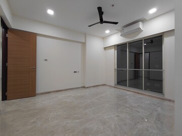 Room in 3 BHK Apartment at Ekta Tripolis Phase 2, Goregaon West – for Rent