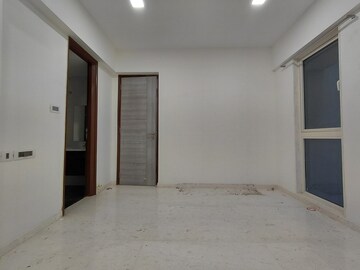 Room in 2 BHK Apartment at Ekta Tripolis, Goregaon West – for Rent