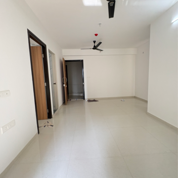 Room in 2.5 BHK Apartment at Lodha Codename Premier, Mangaon – for Rent