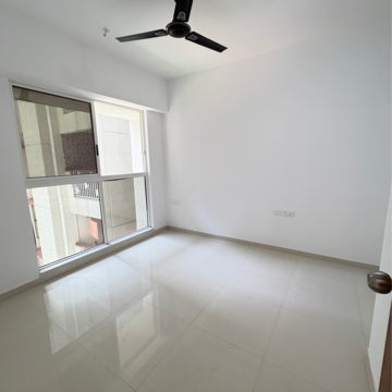 Room in 2.5 BHK Apartment at Lodha Codename Premier, Mangaon – for Rent