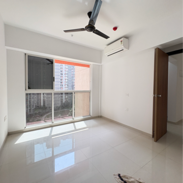 Room in 2.5 BHK Apartment at Lodha Codename Premier, Mangaon – for Rent