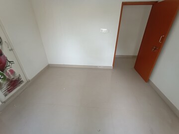Room in 2 BHK Apartment at Madhyamgram – for Rent