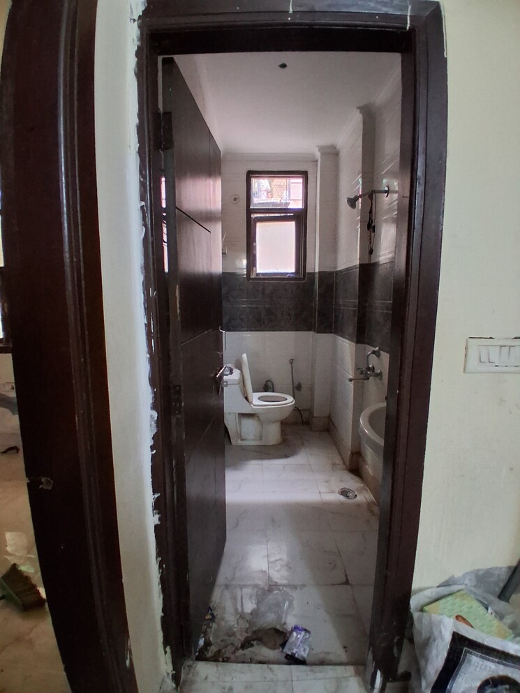 Washroom, mehrauli 1 Bedroom 550 Sq.Ft. Apartment In Mehrauli Delhi 9726544