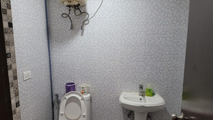 Bathroom, sushant golf city 2 Bedroom 1250 Sq.Ft. Apartment In Sushant Golf City Lucknow 9726571