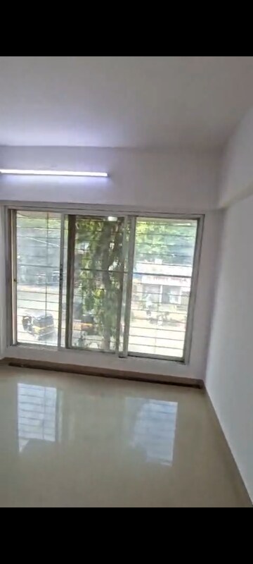 Room in 2 BHK Apartment at Kalina – for Rent
