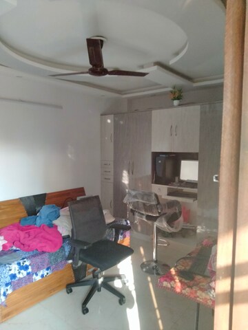 Master Bedroom in 2 BHK Apartment at Shiksha Niketan, Vasundhara Sector 2b – for Rent