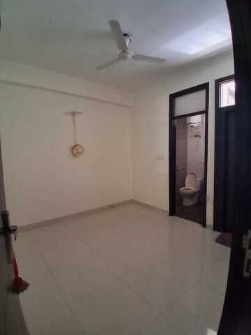 Room in 3 BHK Apartment at Andheria Mor Village – for Sale