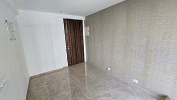 Room in 1 BHK Apartment at Hiranandani Sorrento, Powai – for Rent