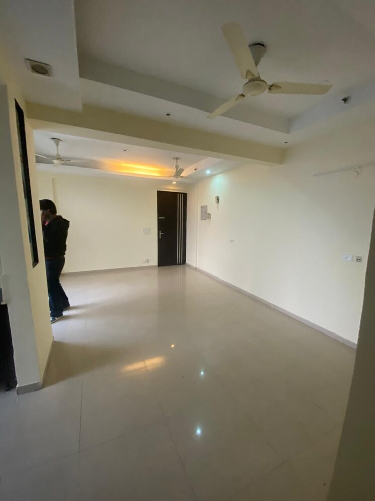Room, prateek-wisteria 3 Bedroom 1385 Sq.Ft. Apartment In Sector 77 Noida 9726644