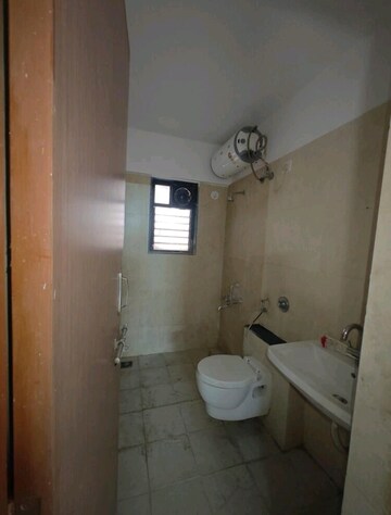 Master Bedroom in 2 BHK Apartment at Raheja Vistas Phase 3, Mohammadwadi – for Rent