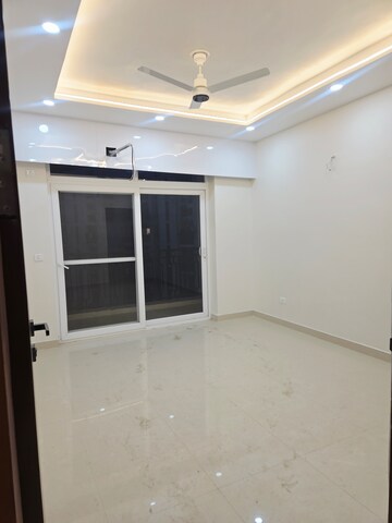 Furnished Amenities in 3 BHK Apartment at Ansal API Celebrity Gardens, Sushant Golf City – for Rent