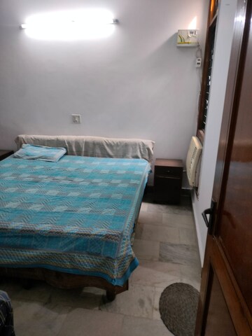 Bedroom in 2 BHK Builder Floor at Malviya Nagar – for Rent