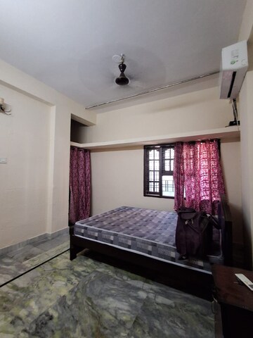 Bedroom in 2 BHK Apartment at Kondapur – for Rent