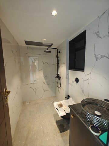 Bathroom in 2 BHK Apartment at NRI Complex Phase 2, Seawoods – for Rent