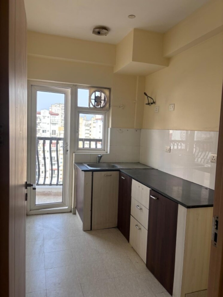 Kitchen, dlf-new-town-heights 2 Bedroom 1262 Sq.Ft. Apartment In Rajarhat New Town Kolkata 9726691