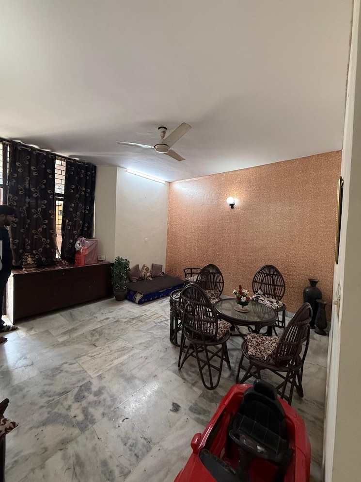 Living Room, kalkaji 2 Bedroom 1000 Sq.Ft. Builder Floor In Kalkaji Delhi 9726733