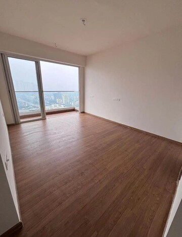 Bedroom in 2 BHK Apartment at Embassy One Thane, Panch Pakhadi – for Rent