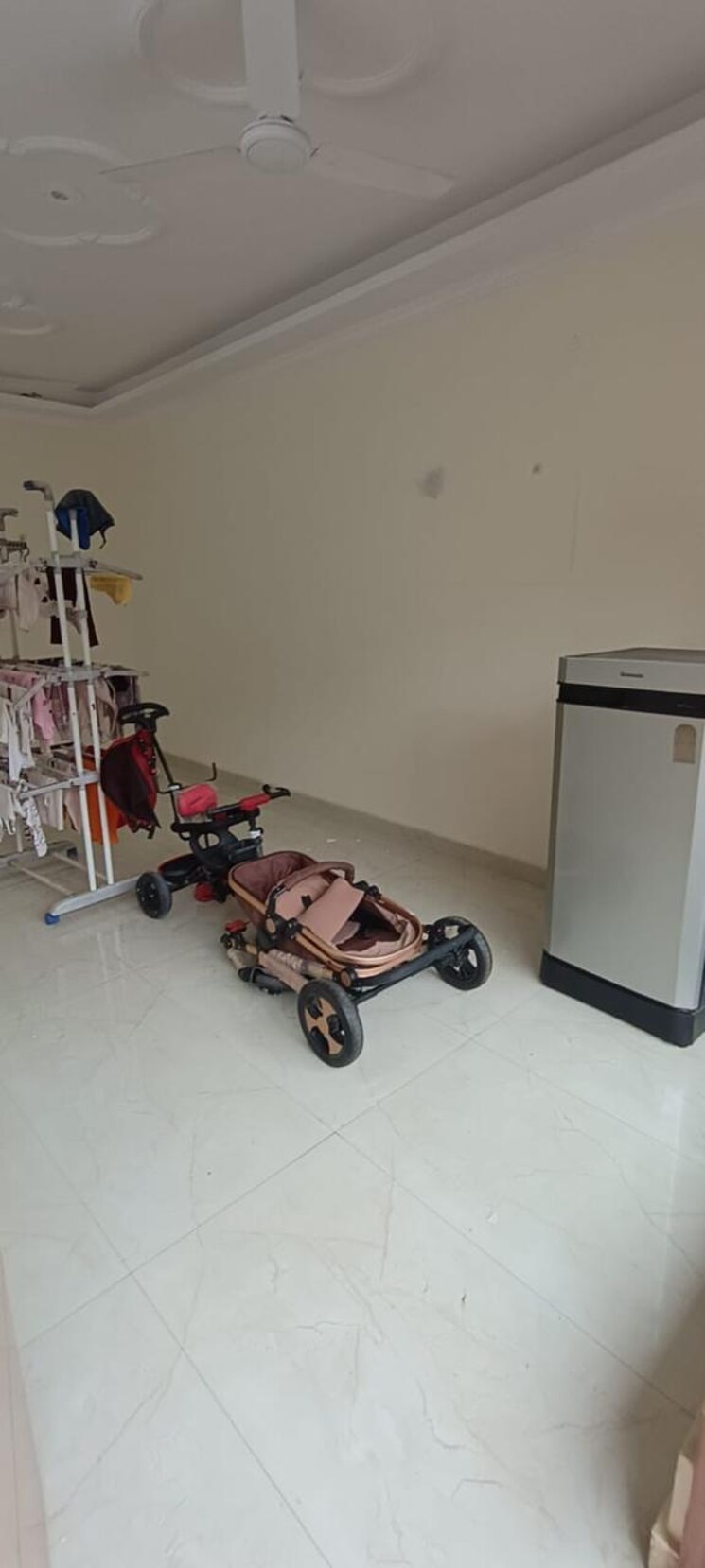 Bedroom, east of kailash 2 Bedroom 1300 Sq.Ft. Builder Floor In East Of Kailash Delhi 9726737