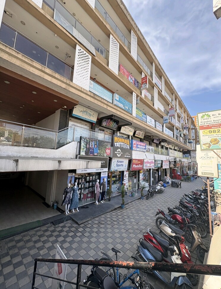Exterior View, ukt-undri-city-centre Commercial Shop 450 Sq.Ft. In Undri Pune 9726740