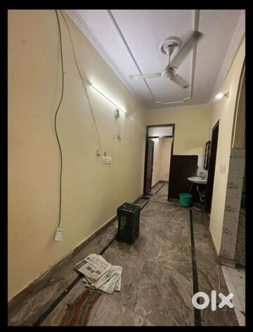 Bathroom in 2.5 BHK Builder Floor at Ramesh Nagar – for Rent